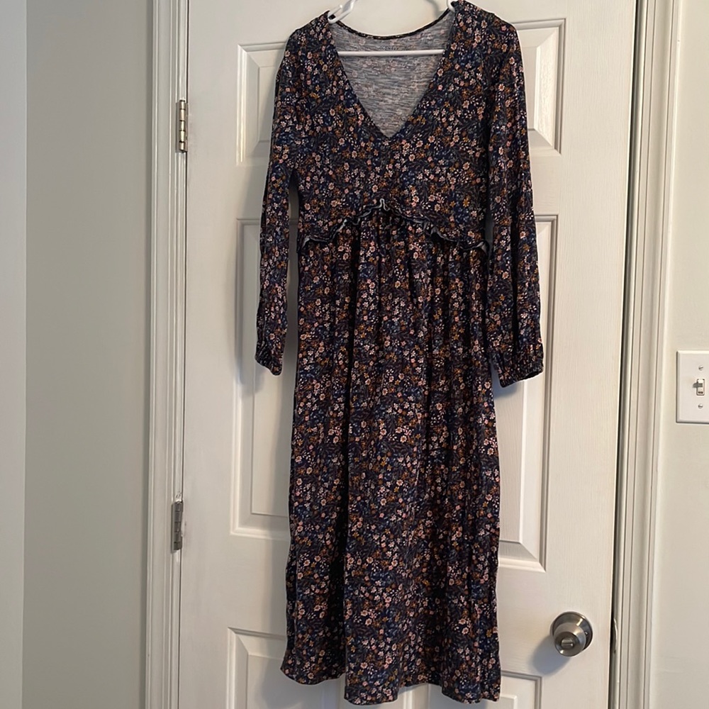 Comfortable and stylish MATERNITY dress